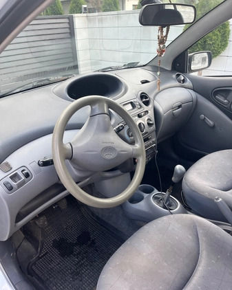 Toyota Yaris cena 4674 przebieg: 254000, rok produkcji 2000 z Karpacz małe 7